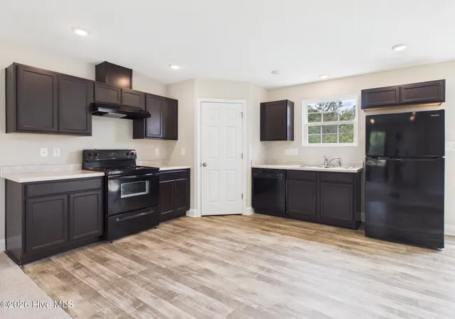 Photo 5 of Single family home for sale at 117 Fawnwood Pl, Carthage, NC 28327 | MLS# 100585491 | Listing updated on 2026-08-18