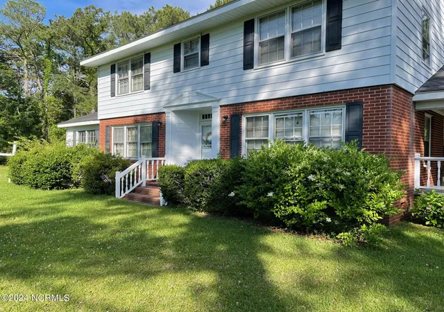 5th image of 152 W Bayshore Dr, Cedar Island, NC 28520 | MLS# 100581542