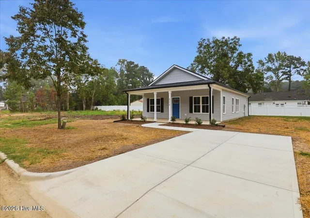 Photo 3 of Single family home for sale at 4274 Ellis Ave, Farmville, NC 27828 | MLS# 100593625 | Listing updated on 2026-09-15