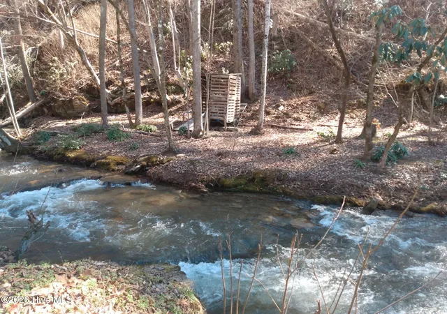 Photo 3 of Land for sale at 1412 Dicks Crk Rd, Whittier, NC 28789 | MLS# 100588312 | Listing updated on 2026-09-13