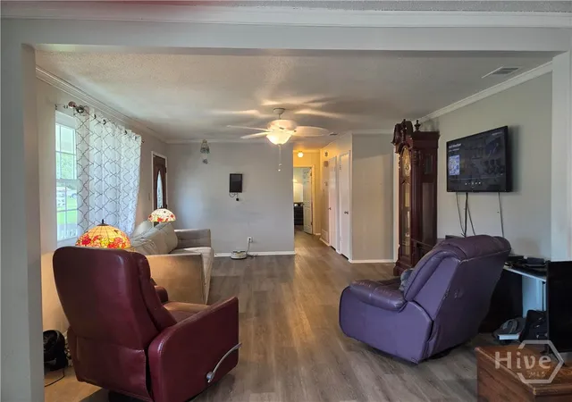 Photo 2 of Single family home for sale at 128 Wassaw Rd, Savannah, GA 31410 | MLS# SA362825 | Listing updated on 2026-09-15