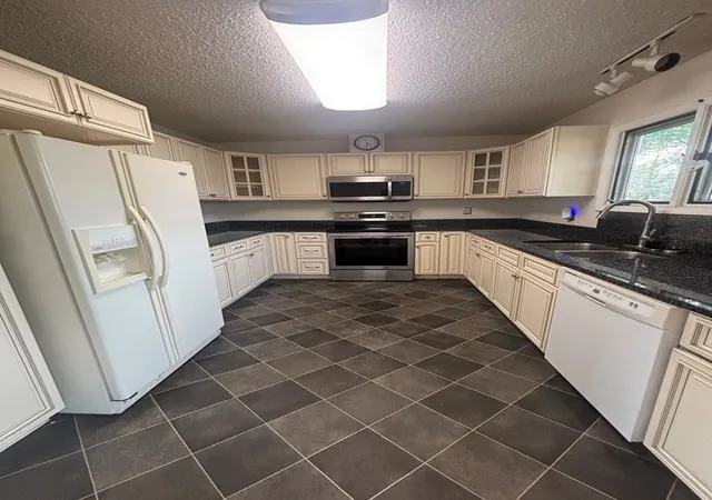 Photo 3 of Single family home for sale at 117 Mauney St, Murphy, NC 28906 | MLS# 98544155 | Listing updated on 2026-08-18