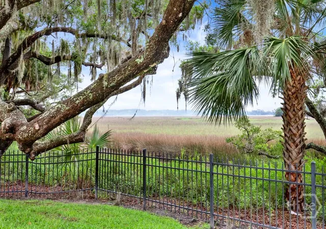 Photo 3 of Single family home for sale at 109 Grays Crk Ct, Savannah, GA 31410 | MLS# SA357112 | Listing updated on 2026-08-19