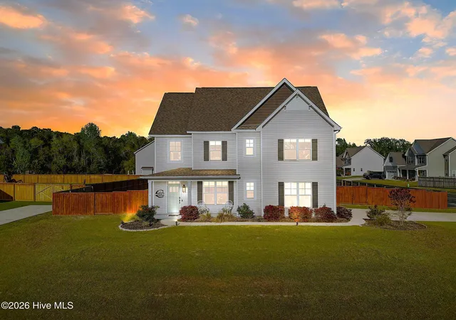 Homes for sale in Hampstead, NC | 183 Grandview Dr, Hampstead, NC 28443 | MLS# 100564954