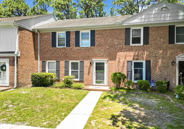 Photo 2 of Townhouse for sale at 4943 Marlin Ct, Wilmington, NC 28403 | MLS# 100580284 | Listing updated on 2026-09-02