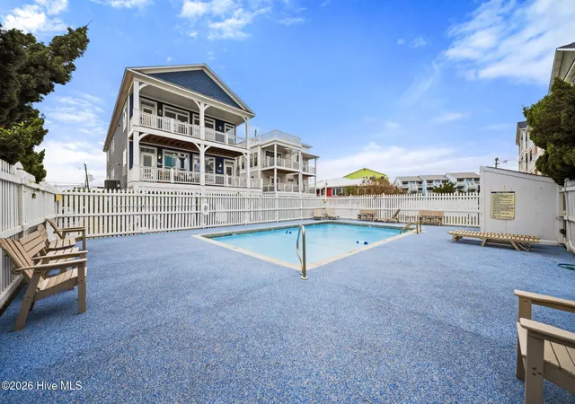 2nd image of 1600 Canal Dr, Carolina Beach, NC 28428