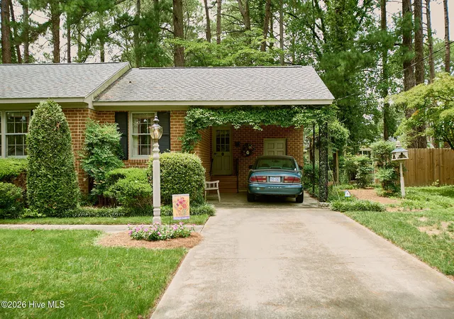Photo 3 of Single family home for sale at 1413 Knollwood Dr NW, Wilson, NC 27896 | MLS# 100595115 | Listing updated on 2026-10-07
