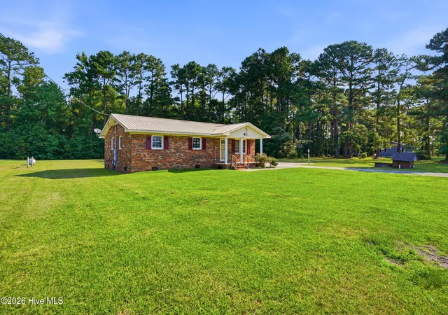 Photo 3 of Single family home for sale at 454 Buckhorn Rd, Willard, NC 28478 | MLS# 100588323 | Listing updated on 2026-09-08