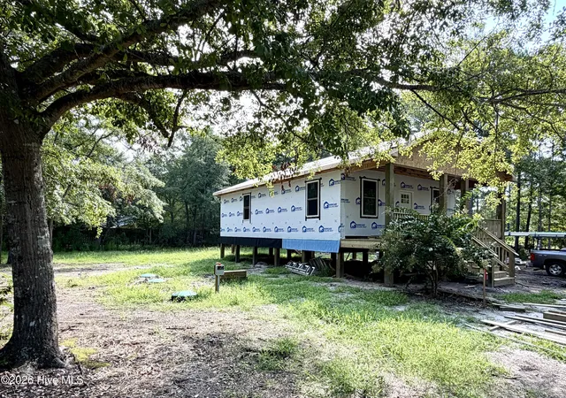 Photo 4 of Single family home for sale at 93 J E Batson Rd, Hampstead, NC 28443 | MLS# 100572609 | Listing updated on 2026-08-18