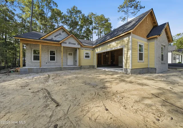 Photo 1 of Single family home for sale at 686 Folly Dr, Bolivia, NC 28422 | MLS# 100585869 | Listing updated on 2026-08-26