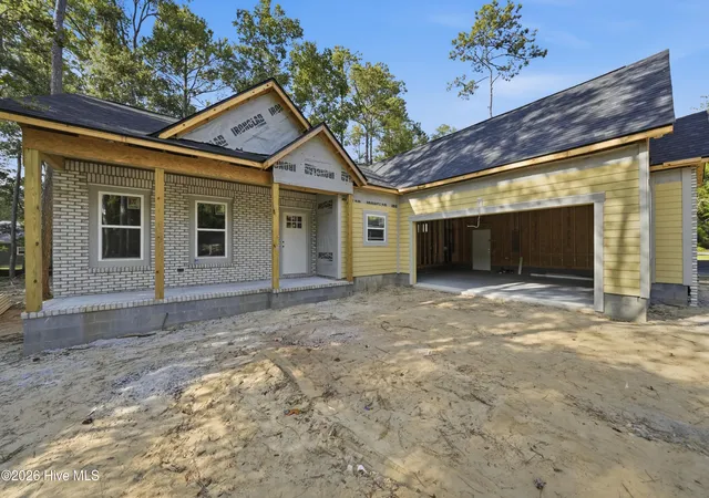 Photo 2 of Single family home for sale at 686 Folly Dr, Bolivia, NC 28422 | MLS# 100585869 | Listing updated on 2026-08-26
