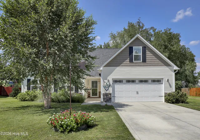 Photo 2 of Single family home for sale at 116 Bellchase Dr, Jacksonville, NC 28540 | MLS# 100600098 | Listing updated on 2026-09-28