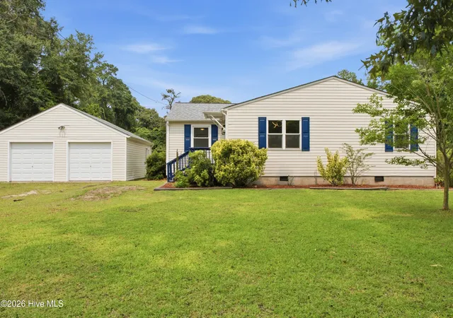 Photo 2 of Single family home for sale at 213 Cherokee Trl, Edenton, NC 27932 | MLS# 100589805 | Listing updated on 2026-09-23
