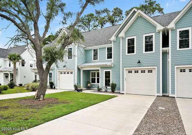 2nd image of 114 W 14th St #B, Southport, NC 28461 | MLS# 100514190