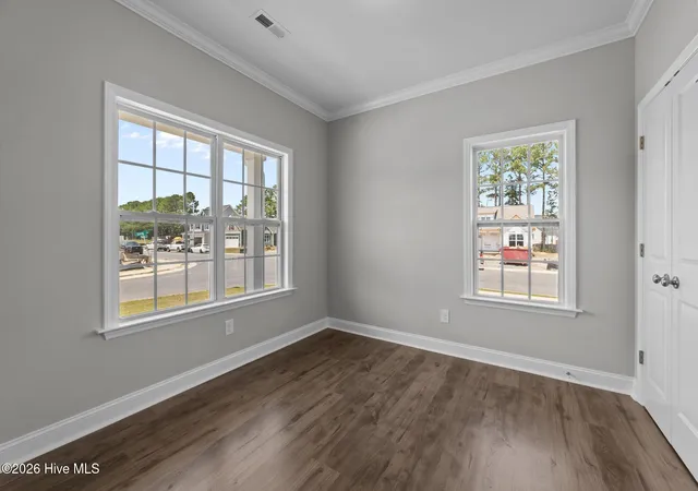 Photo 4 of Single family home for sale at 878 Lendy Dr, Greenville, NC 27858 | MLS# 100570088 | Listing updated on 2026-09-16