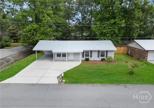 Homes for sale in Pooler, GA | 322 W Whatley St, Pooler, GA 31322 | MLS# SA355032
