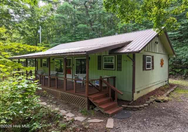 Photo 2 of Single family home for sale at 452 Paradise Rd, Robbinsville, NC 28771 | MLS# 100596737 | Listing updated on 2026-10-02