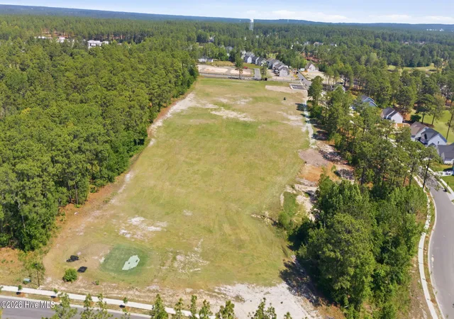 Photo 34 of Single family home for sale at 404 Redwater Trl, Aberdeen, NC 28315 | MLS# 100563301 | Listing updated on 2026-08-18