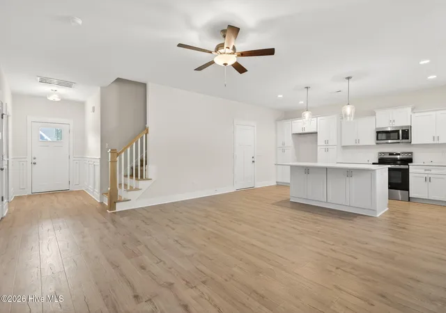 Photo 4 of Single family home for sale at 189 Thistle Ct, Sanford, NC 27332 | MLS# 100538899 | Listing updated on 2026-08-18
