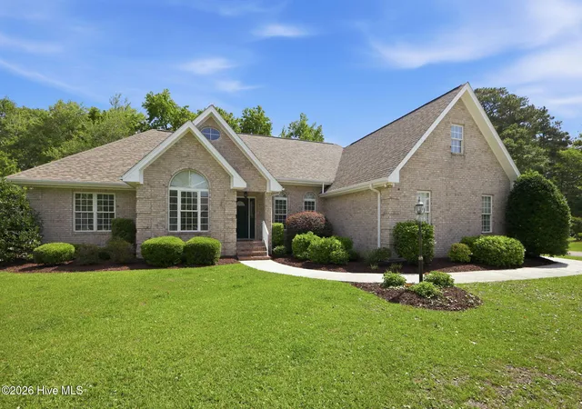 2nd image of 411 Oakmont Dr, Morehead City, NC 28557 | MLS# 100567008