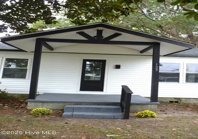 2nd image of 123 Jackson St, Edenton, NC 27932 | MLS# 100535129