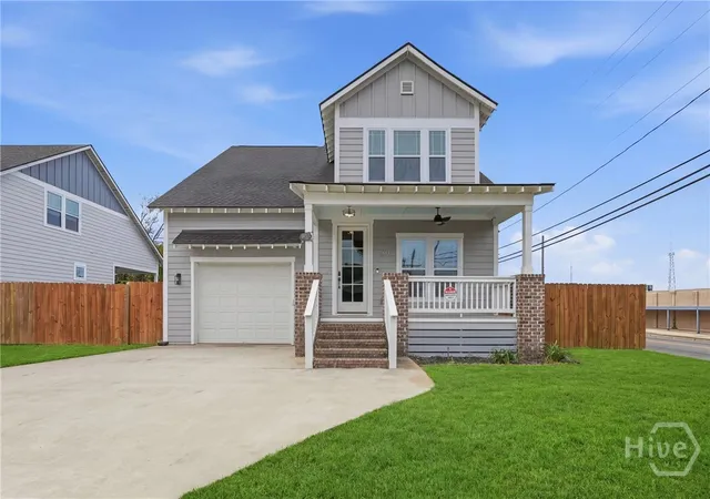 Homes for sale in Savannah, GA | 2001 E 38th St, Savannah, GA 31404 | MLS# SA351927