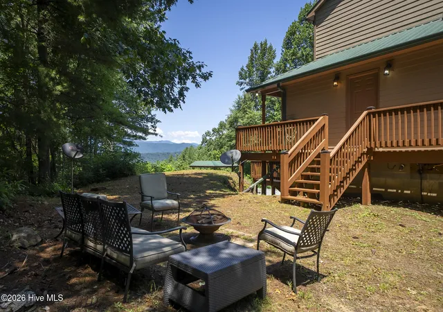 Photo 4 of Single family home for sale at 135 Eagles Nest Rd, Fontana Dam, NC 28733 | MLS# 100594757 | Listing updated on 2026-08-18