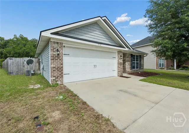 Homes for sale in Hinesville, GA | 713 Highgrove Ct, Hinesville, GA 31313 | MLS# SA358701