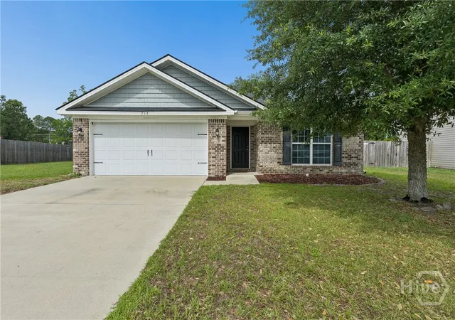 Homes for sale in Hinesville, GA | 713 Highgrove Ct, Hinesville, GA 31313 | MLS# SA358701