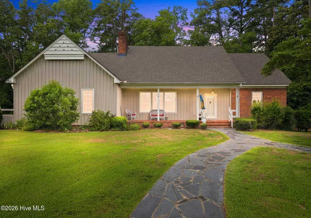 Homes for sale in Tarboro, NC | 2428 Mcnair Rd, Tarboro, NC 27886 | MLS# 100585439