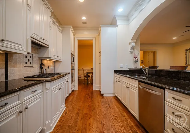 5th image of 2 Paddington Cir, Savannah, GA 31410 | MLS# SA355242