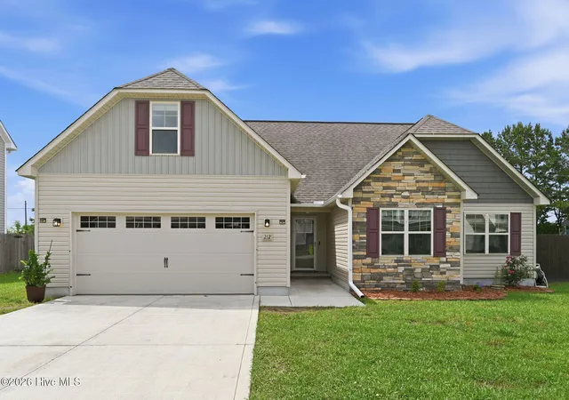Homes for sale in Jacksonville, NC | 212 Holly Grove Ct E, Jacksonville, NC 28540 | MLS# 100577551