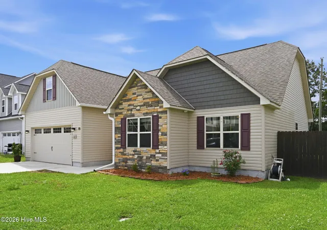 Homes for sale in Jacksonville, NC | 212 Holly Grove Ct E, Jacksonville, NC 28540 | MLS# 100577551