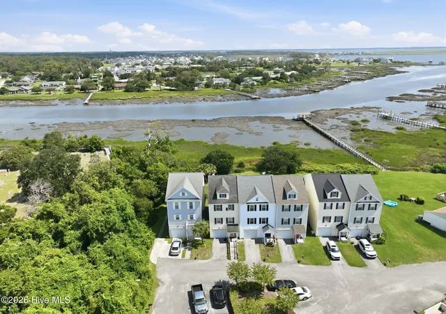 Photo 3 of Townhouse for sale at 1800 Bay St #206, Morehead City, NC 28557 | MLS# 100595869 | Listing updated on 2026-09-30