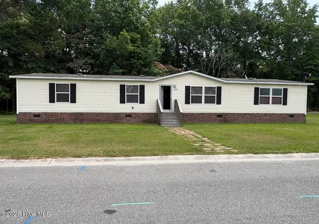 Homes for sale in Grifton, NC | 5927 Berkley Dr, Grifton, NC 28530 | MLS# 100581739