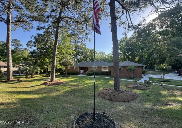 Photo 2 of Single family home for sale at 205 Lakeside Dr, Aiken, SC 29803 | MLS# 98256381 | Listing updated on 2026-08-18