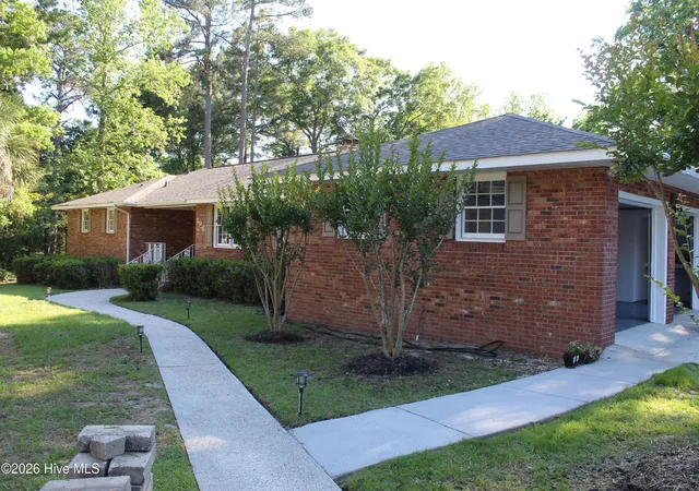 Photo 4 of Single family home for sale at 205 Lakeside Dr, Aiken, SC 29803 | MLS# 98256381 | Listing updated on 2026-08-18