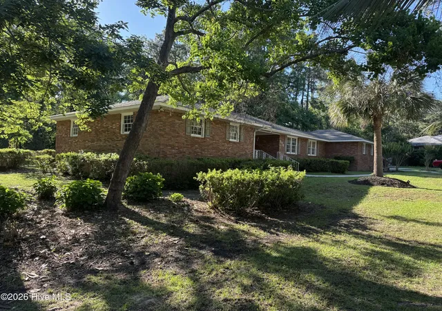Photo 5 of Single family home for sale at 205 Lakeside Dr, Aiken, SC 29803 | MLS# 98256381 | Listing updated on 2026-08-18
