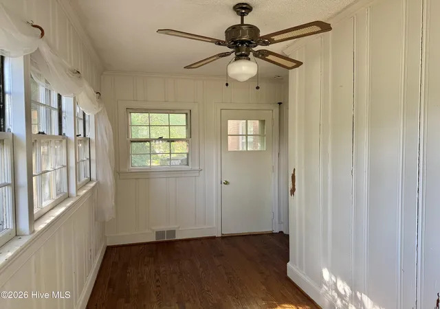 Photo 4 of Single family home for sale at 1202 Ruffin Ter, Kinston, NC 28504 | MLS# 100589945 | Listing updated on 2026-09-11