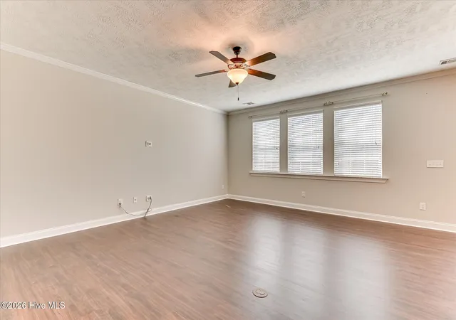 Photo 4 of Single family home for sale at 1049 Glenhaven Dr, Evans, GA 30809 | MLS# 100581681 | Listing updated on 2026-09-10