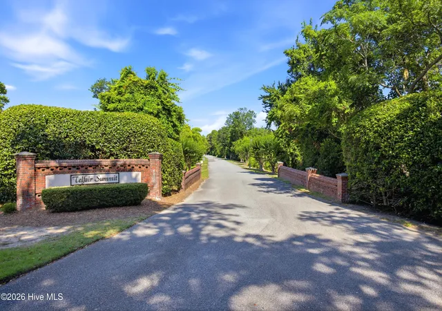 Photo 3 of Townhouse for sale at 7501 Promontory Ct, Wilmington, NC 28412 | MLS# 100580786 | Listing updated on 2026-10-06