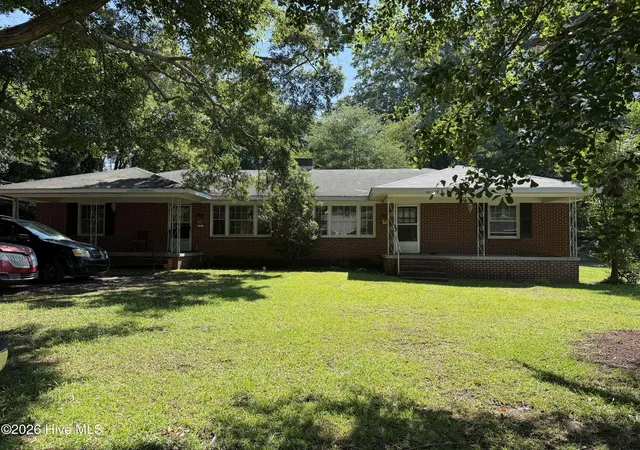 Photo 1 of Single family home for sale at 1005 Catherine Ave, Kinston, NC 28504 | MLS# 100590420 | Listing updated on 2026-08-29