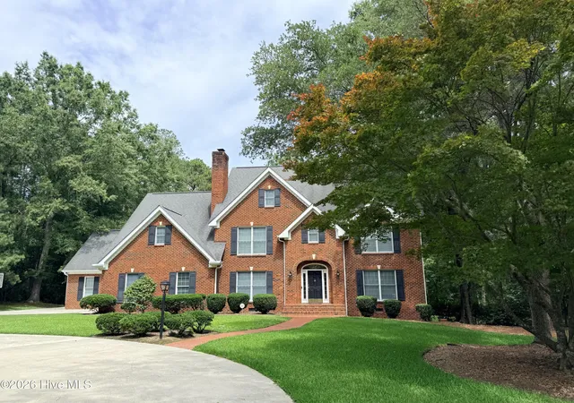 Homes for sale in Laurinburg, NC | 105 Falkirk Ln, Laurinburg, NC 28352 | MLS# 100586243