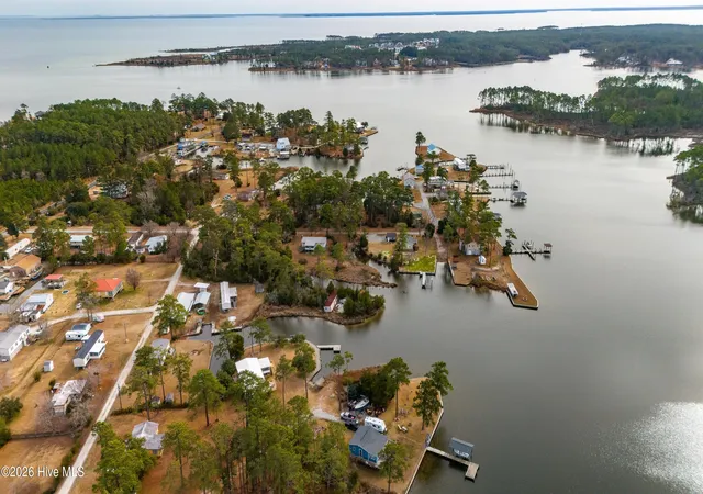 Photo 4 of Manufactured home for sale at 102 N Dawn St, Merritt, NC 28556 | MLS# 100577847 | Listing updated on 2026-08-18