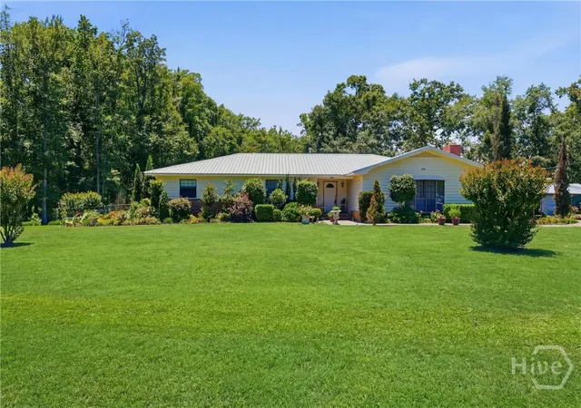 Photo 1 of Single family home for sale at 863 N Macon St, Ludowici, GA 31316 | MLS# SA344774 | Listing updated on 2026-07-07