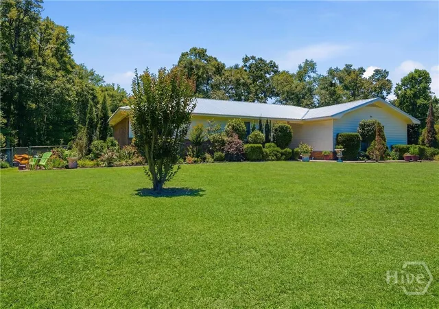 Photo 2 of Single family home for sale at 863 N Macon St, Ludowici, GA 31316 | MLS# SA344774 | Listing updated on 2026-07-07
