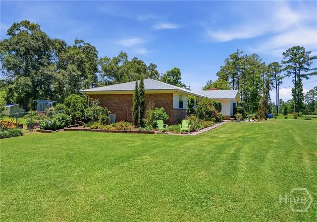 Photo 4 of Single family home for sale at 863 N Macon St, Ludowici, GA 31316 | MLS# SA344774 | Listing updated on 2026-07-07