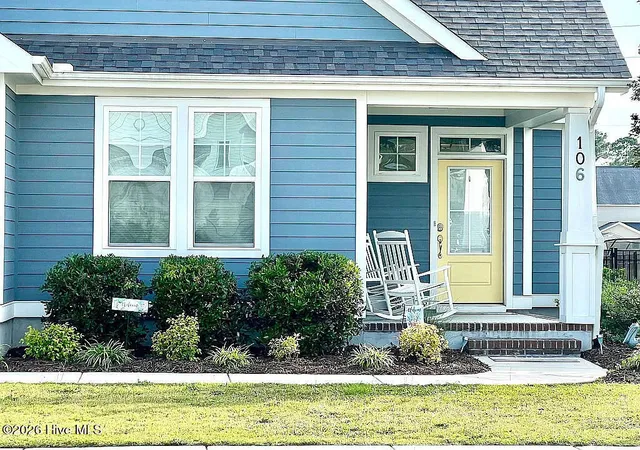 Photo 2 of Single family home for sale at 106 Sailor Sky Wy, Hampstead, NC 28443 | MLS# 100599559 | Listing updated on 2026-09-01