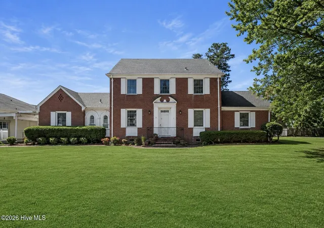 Photo 1 of Single family home for sale at 201 E Hargett St, Richlands, NC 28574 | MLS# 100557416 | Listing updated on 2026-09-01