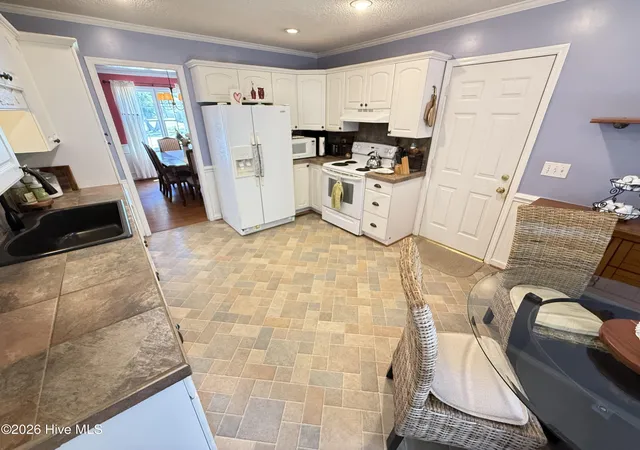 Homes for sale in Mount Olive, NC | 103 Ridgecrest Dr, Mount Olive, NC 28365 | MLS# 100568634
